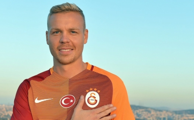 6 ay önce söz verdi, 1 gün kala imzayı attı